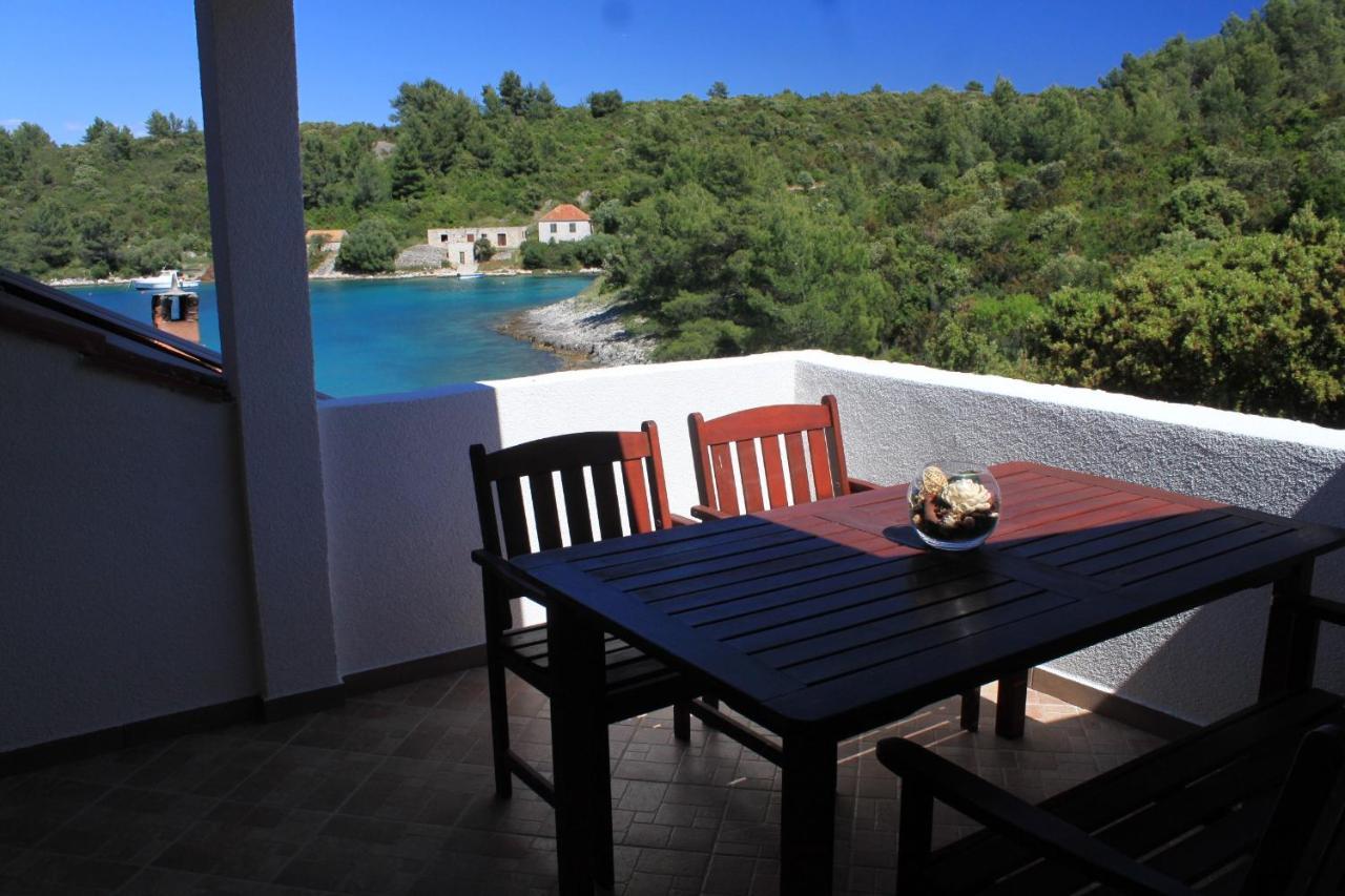 Seaside Secluded Apartments Cove Karkavac - Scedro, Hvar - 8801 Елса Экстерьер фото