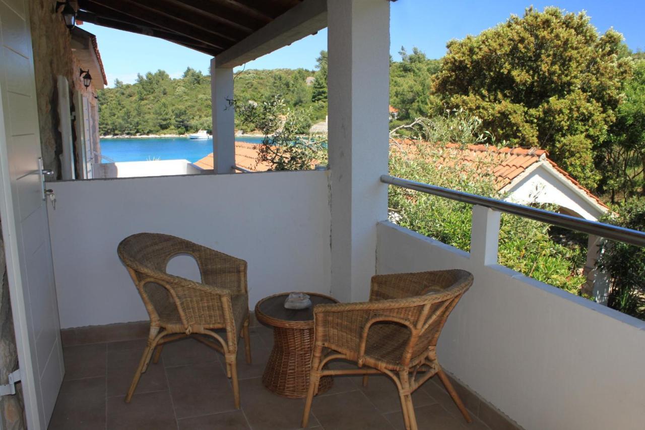 Seaside Secluded Apartments Cove Karkavac - Scedro, Hvar - 8801 Елса Экстерьер фото