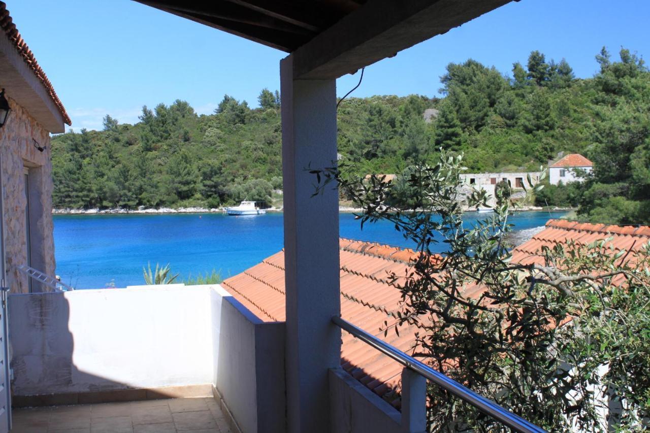 Seaside Secluded Apartments Cove Karkavac - Scedro, Hvar - 8801 Елса Экстерьер фото