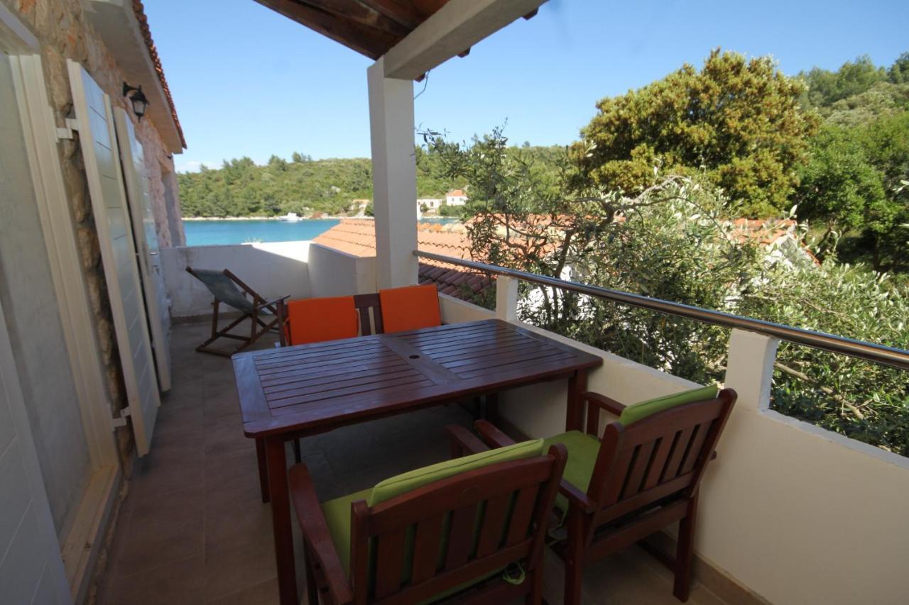 Seaside Secluded Apartments Cove Karkavac - Scedro, Hvar - 8801 Елса Экстерьер фото